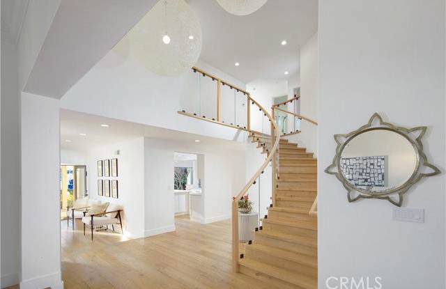2572 Bayshore Drive Gallery 2