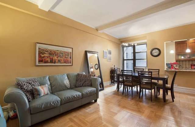 215 W 92nd St - 215 West 92nd Street, New York City, NY 10025