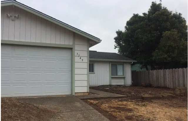 Home in Oak Haven Neighborhood with 2 Car Garage. photos photos