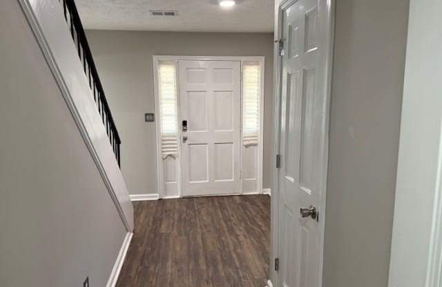 100 Forest Hall Lane Gallery 2