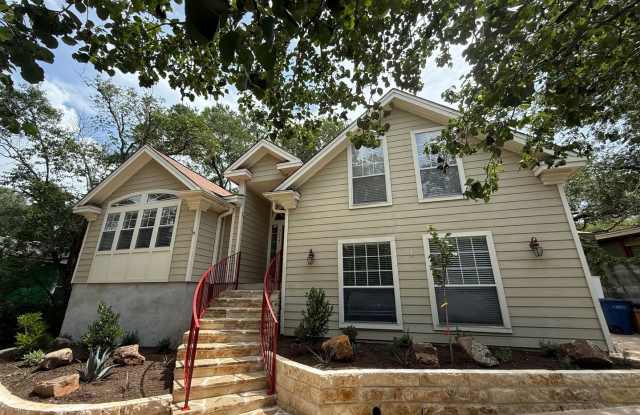 SPACIOUS, UPGRADED HOME IN CENTRAL AUSTIN photos photos