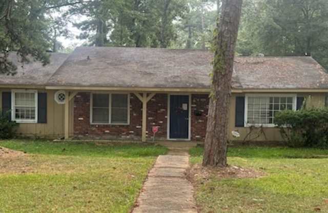 Charming 3-Bedroom Home Gallery 1