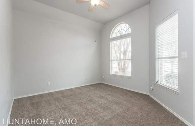 2940 Moody Drive Gallery 3