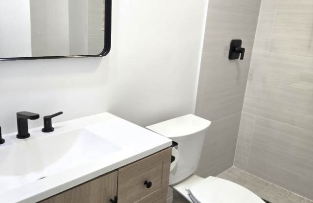 5347 Emerald Isle Dr photos photos