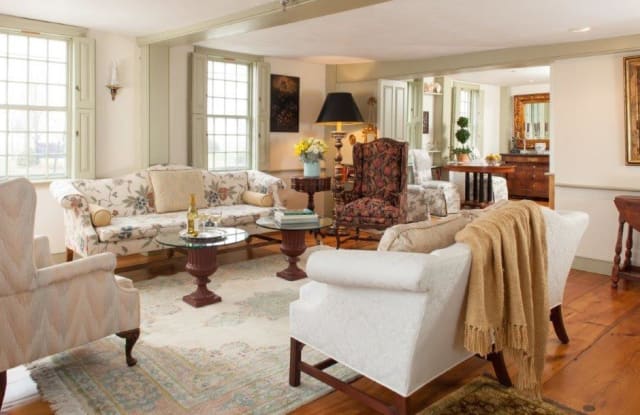 37 Marsh Street - 37 Marsh Street, Newport, RI 02840