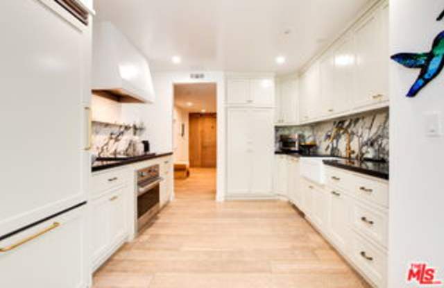 10520 Wilshire Boulevard photos photos