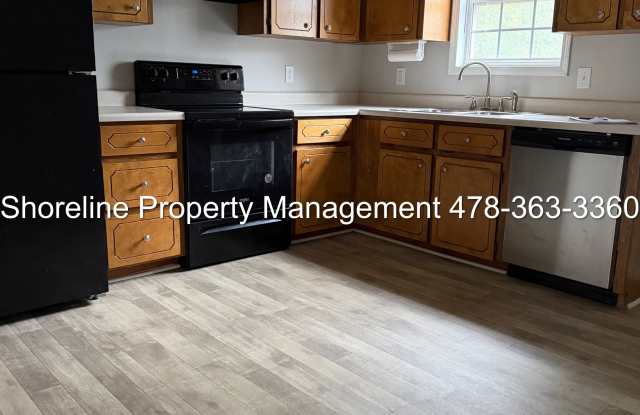 1941 Karen Circle - A Gallery 3