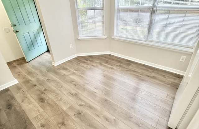 10822 Smithers Ct Gallery 3