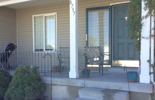 8737 Redbud Ct Gallery 4