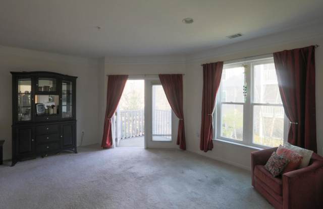 2124 Egret Crest Ln Gallery 4