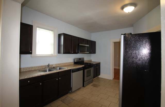 4 Bedroom Home on West Side! photos photos