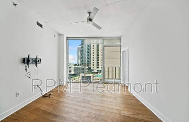 44 Peachtree Pl NW photos photos