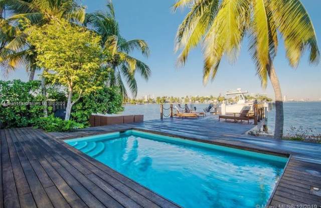 7 Century Ln - 7 Century Lane, Miami Beach, FL 33139