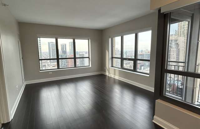68 W Hubbard St photos photos