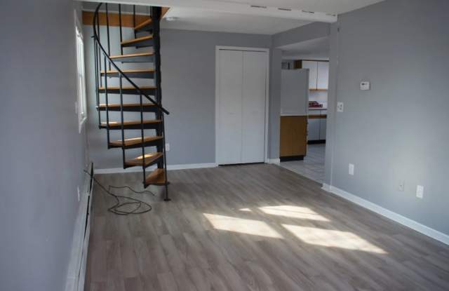 8911 Dixie Hwy photos photos