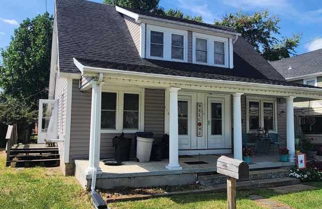 444 RAILROAD Avenue photos photos