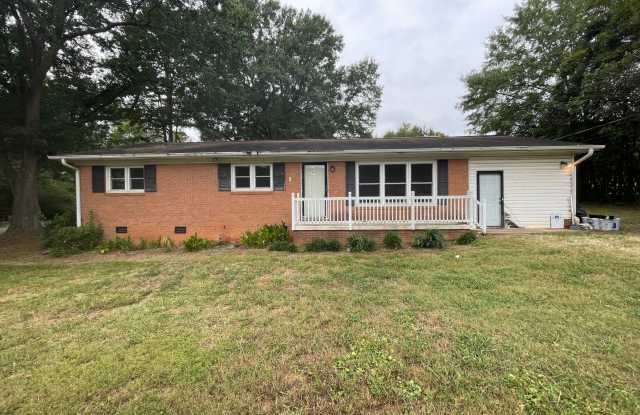 3 bedroom 1.5 bathroom house with bonus room! Large Yard! - 310 Caleb Road, Cleveland County, NC 28152