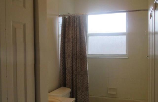 16835 Southwest 49th Court Gallery 3