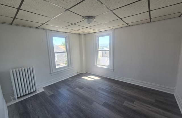 450 Maple Street photos photos