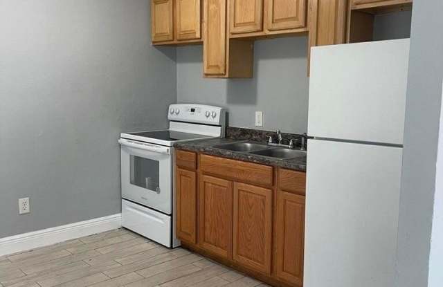 3011 Windsor Avenue photos photos