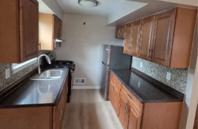 218 Kipp Ave photos photos