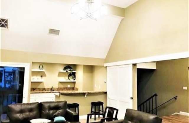1094 Palo Verde Avenue Gallery 4
