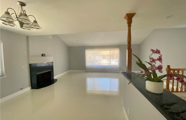 16207 Mount Lowe Circle Gallery 3