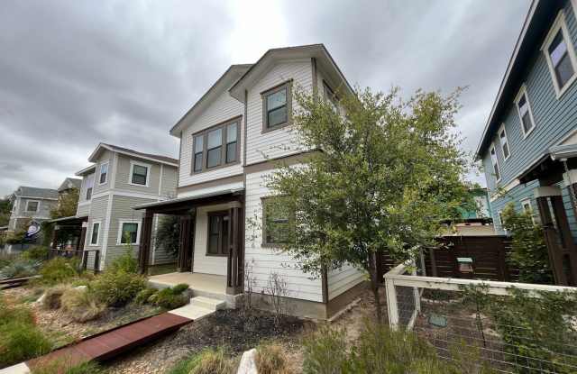 1146 N. Olive St. photos photos