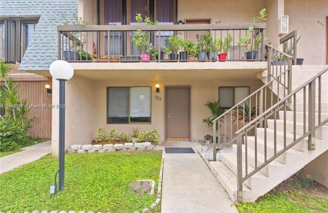 573 N University Dr - 573 North University Drive, Plantation, FL 33324