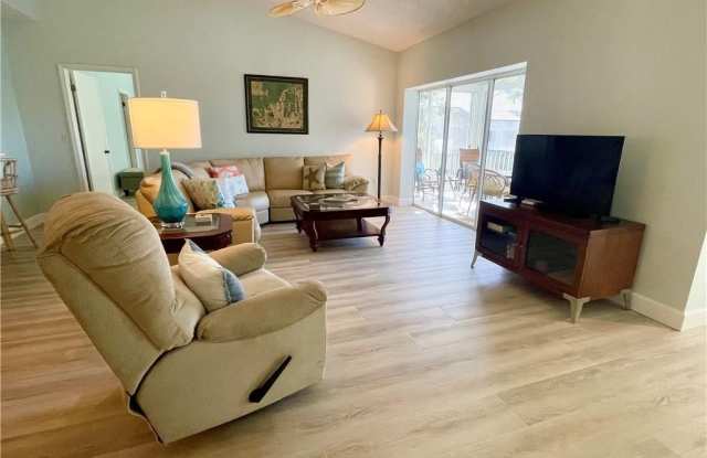 784 Willowbrook Dr Gallery 3