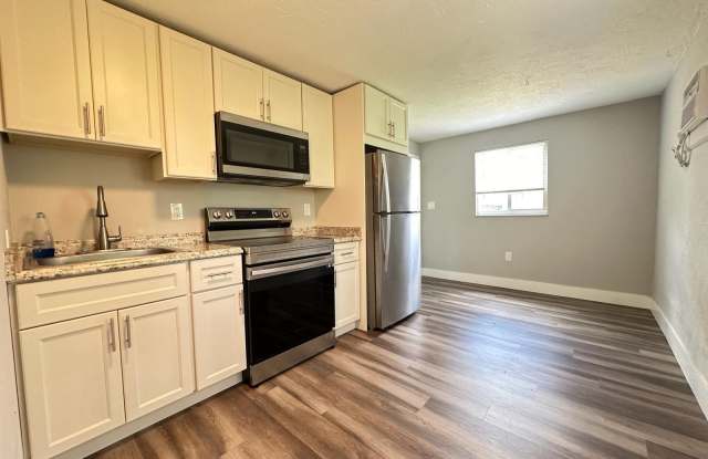 6770 Park Street - 6770 Park Street, Hollywood, FL 33024