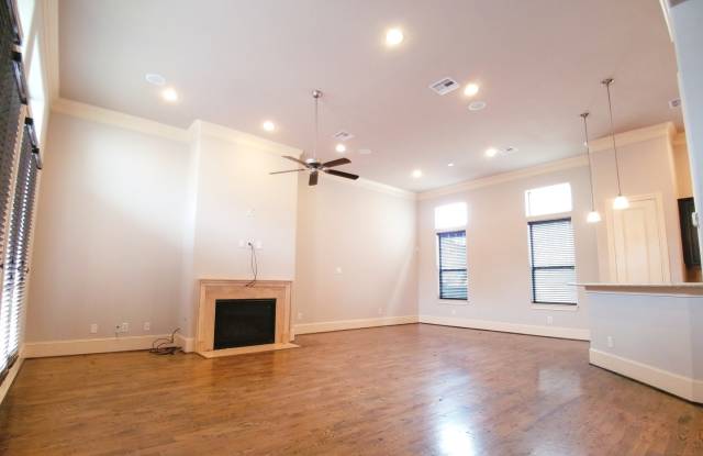 2311 Arabelle St. Gallery 3