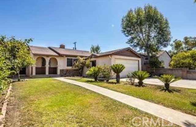 1605 W Wisteria Place - 1605 West Wisteria Place, Santa Ana, CA 92703