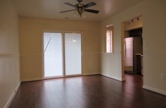 6702 Ridge Rd Gallery 3