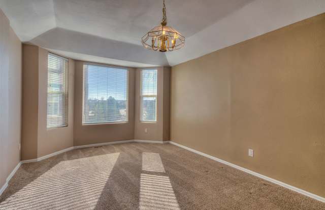 23958 East Hinsdale Place Gallery 4