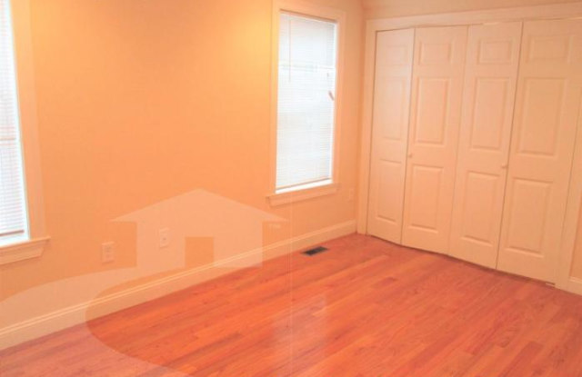 16 Nashua St Gallery 3