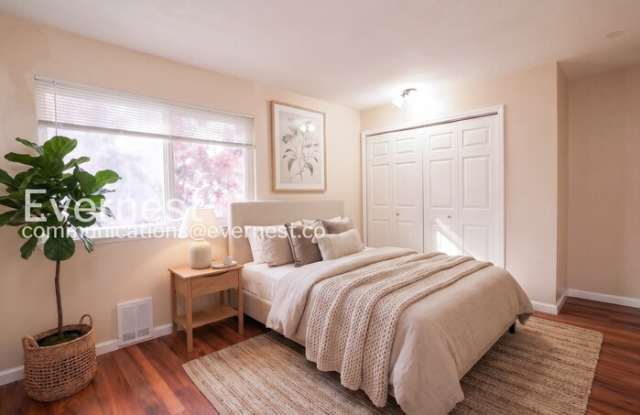 8823 Holly Drive Gallery 4
