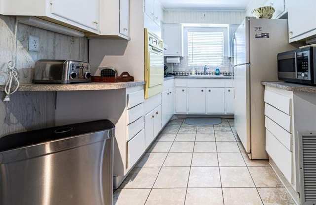 1300 SE 7TH Court, Deerfield Beach, FL 33441 - 5816 Gallery 4