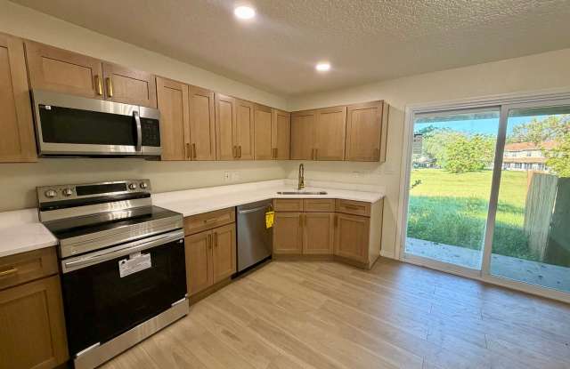 Beautifully Upgraded 2-Bedroom, 2.5-Bath Townhome — Ready for Move-In! Gallery 3