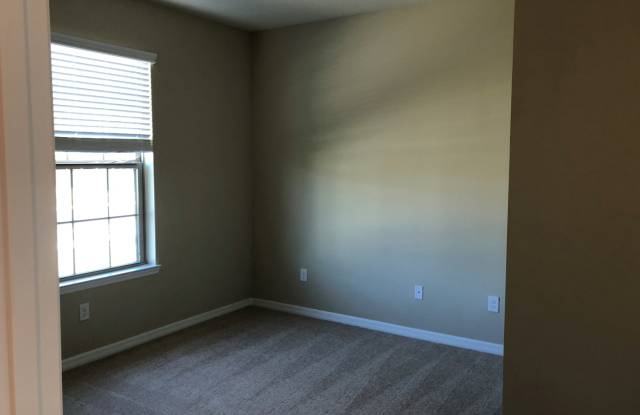 9321 Tradewater Oaks Court Gallery 3