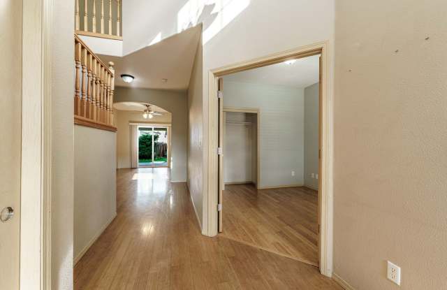 5 Bedroom Bedroom 2.5 Bath Near Washougal River PET FRIENDLY Gallery 3