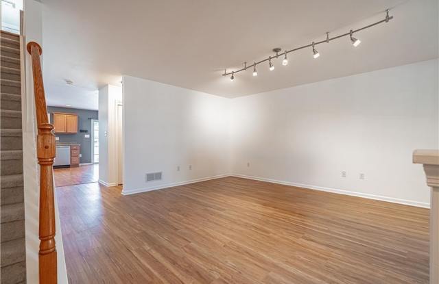 1427 Chelsea Avenue Gallery 3