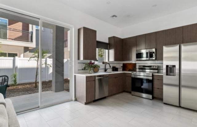 3622 North 38th Street Unit E32 photos photos