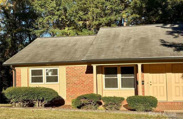 124 Hillcrest Drive photos photos