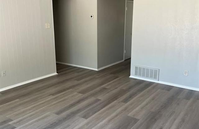 6604 Brookshire Trail Gallery 2