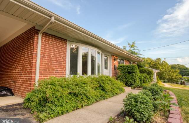 210 PATRICK STREET SW Gallery 4
