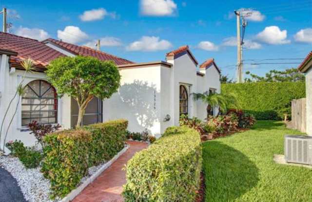 13526 Fountain View Boulevard - 13526 Fountain View Boulevard, Wellington, FL 33414