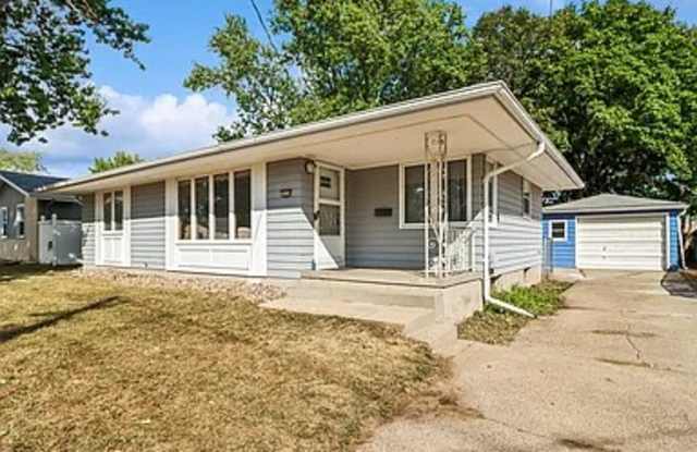 3929 64th St - 3929 64th Street, Urbandale, IA 50322