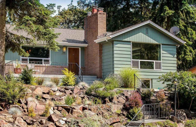 13038 10th Ave NE - 13038 10th Avenue Northeast, Seattle, WA 98125