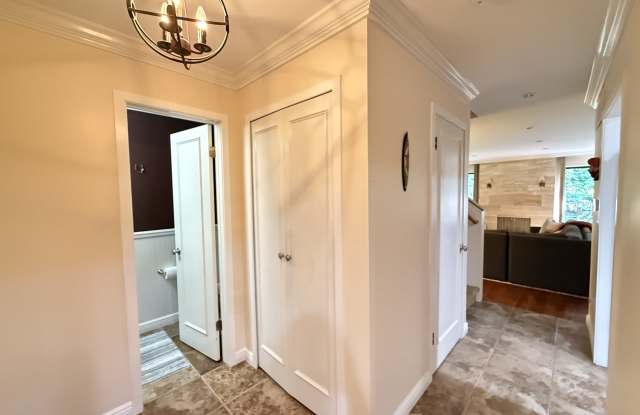 772 Greenhills Drive - 1 Gallery 3